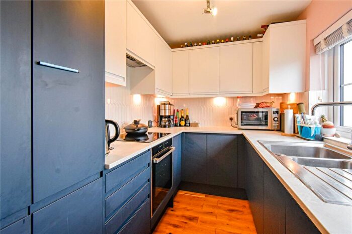 2 Bedroom Apartment For Sale In London Road, Marlborough, Wiltshire, SN8