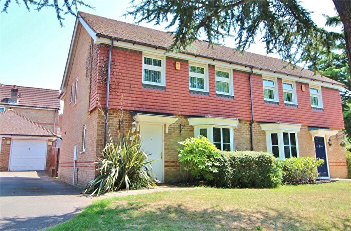 4 Bedroom Semi-Detached House For Sale In Findon Road, Findon Valley, Worthing, Werst Sussex, BN14