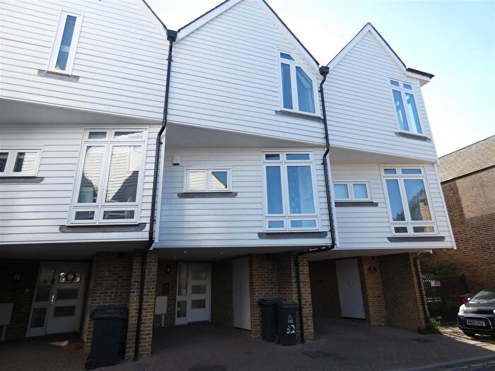 2 Bedroom Terraced House For Sale In Sea Street, Whitstable, Kent, CT5