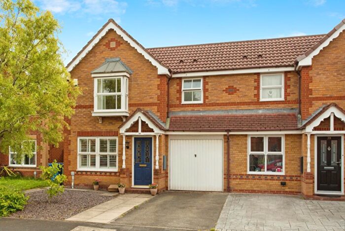 3 Bedroom Semi-Detached House For Sale In Belfry Close, Euxton, Chorley, Lancashire, PR7