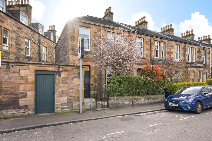 3 Bedroom End Terrace House For Sale In Shandon Crescent, Shandon, Edinburgh, EH11