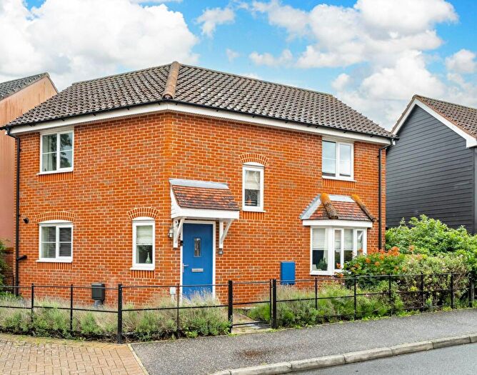 3 Bedroom Detached House For Sale In Washington Drive, Watton, IP25