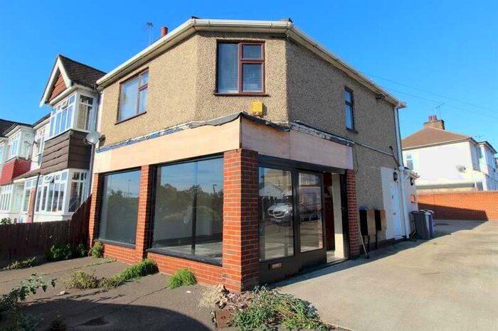 Restaurant Retail Property / Shop To Rent In London Road, Grays, RM17