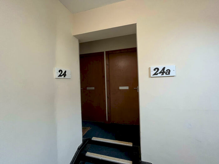 4 Bedroom Apartment To Rent In Montpelier Terrace, Leeds, West Yorkshire, LS6