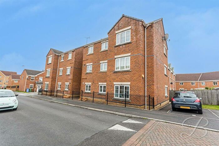 3 Bedroom Flat To Rent In Sapphire Street, Mansfield, NG18