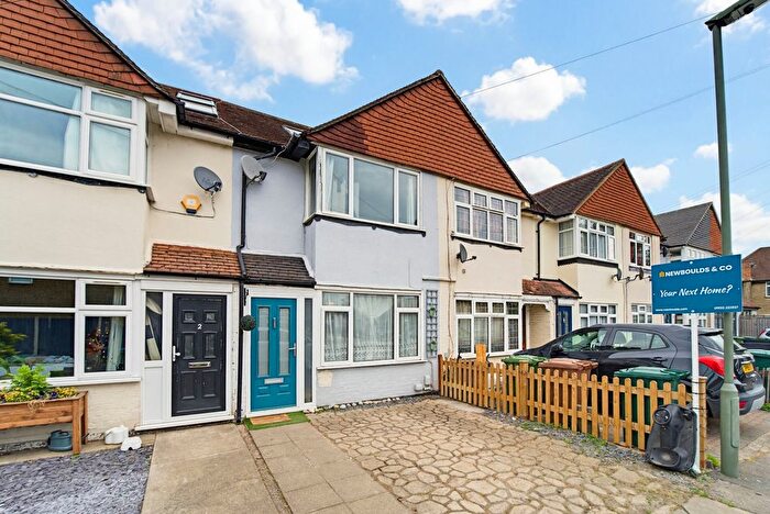 3 Bedroom Terraced House For Sale In Ashford, Surrey, TW15