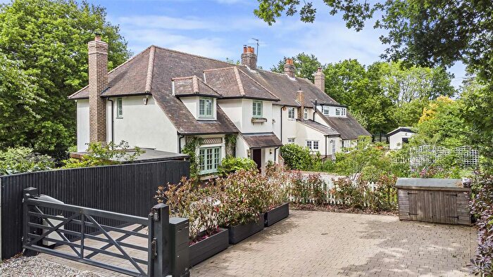 3 Bedroom Semi-detached House For Sale In Brickendon Green, Brickendon, SG13