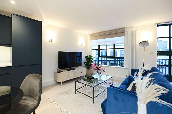 2 Bedroom Flat To Rent In Melbray Mews, London, SW6