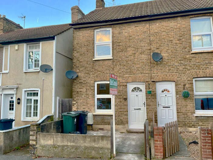 3 Bedroom Terraced House To Rent In Colney Road, DA1