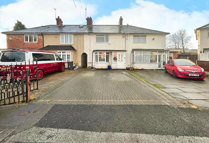 3 Bedroom House To Rent In Wooton Grove, Birmingham, B44