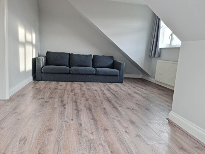 2 Bedroom Apartment To Rent In Marlborough Hill, Harrow, Greater London, HA1