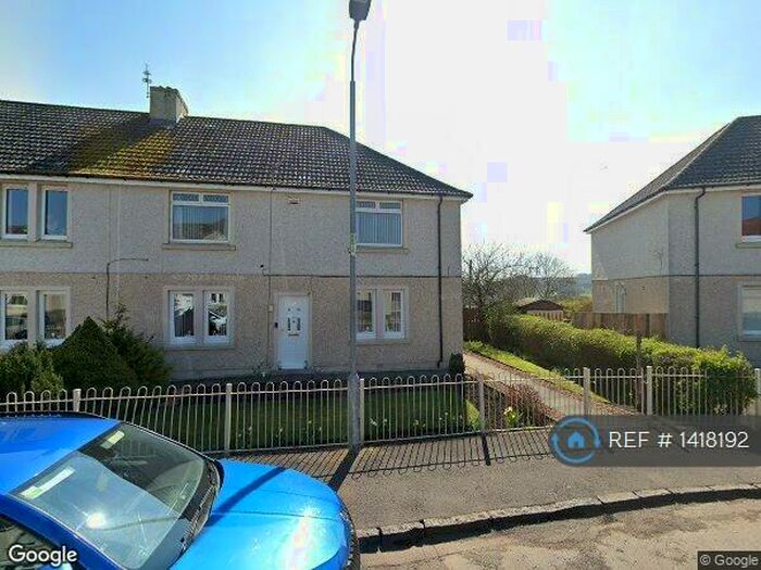2 Bedroom Flat To Rent In Meadowfield Place, Newmains, Wishaw, ML2