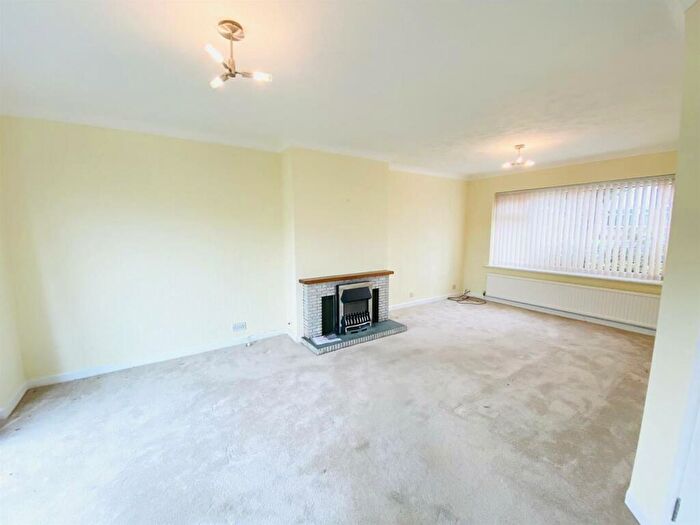 3 Bedroom Semi-Detached House For Sale In Westminster Avenue, Ashton U Lyne, OL6