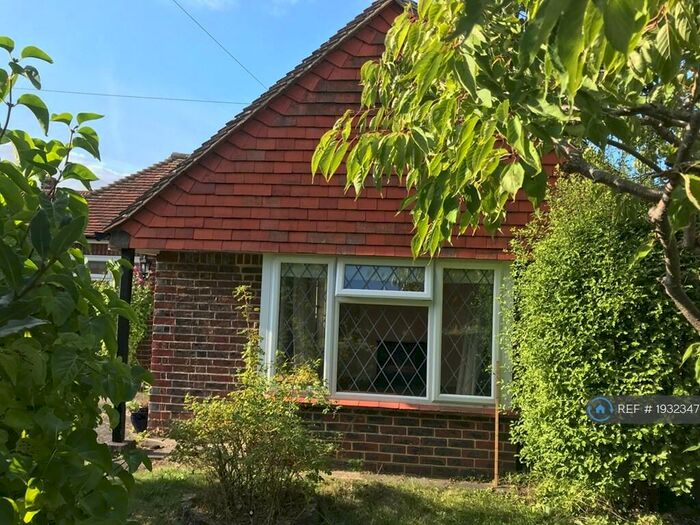 2 Bedroom Bungalow To Rent In Barn Close, Kingston, Lewes, BN7