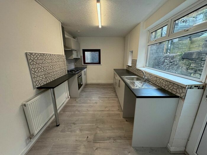 3 Bedroom Terraced House To Rent In North Road Ferndale -, Ferndale, CF43