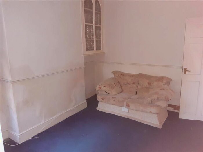 3 Bedroom Terraced House For Sale In Garnet Street, Middlesbrough, TS1