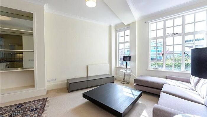 5 Bedroom Property To Rent In Park Road, London, NW8