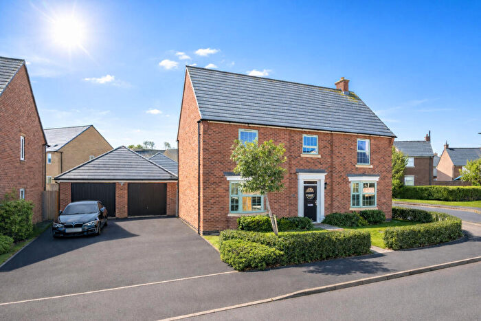 5 Bedroom Detached House For Sale In Hinds Meadow, Lidlington, MK43