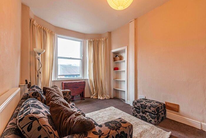 1 Bedroom Flat To Rent In L Bread Street, Edinburgh, EH3