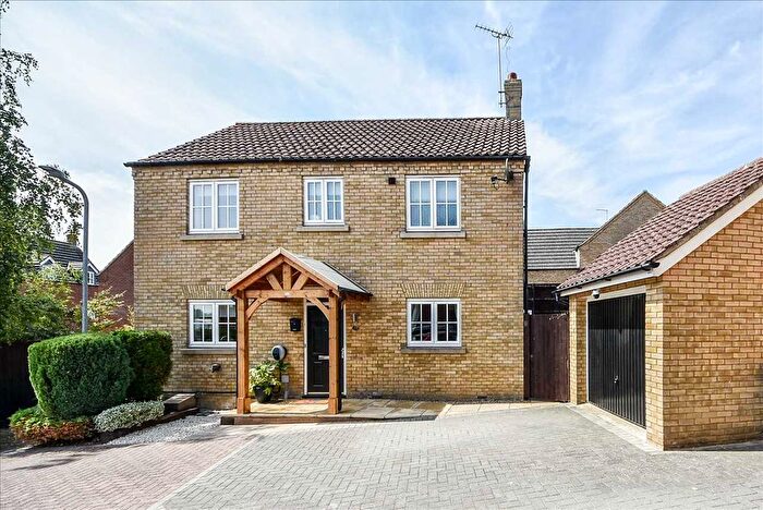3 Bedroom Detached House For Sale In Briarwood Way, Wollaston, NN29