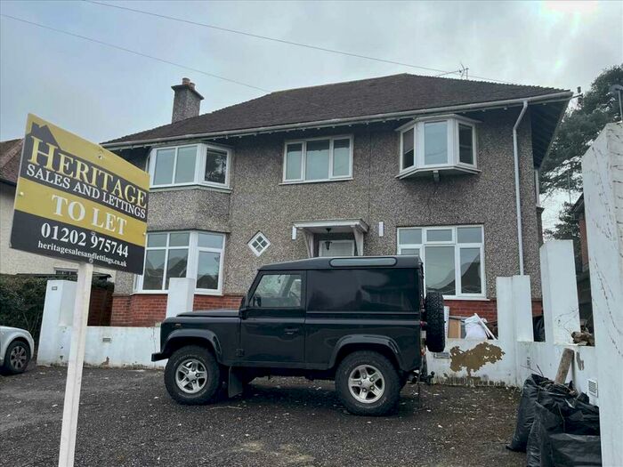 4 Bedroom Detached House To Rent In Talbot Road, Winton, Bournemouth, BH9