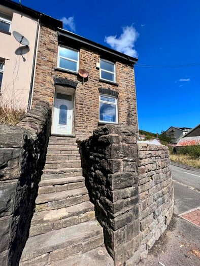 3 Bedroom End Of Terrace House To Rent In Howard Street, Clydach Vale, Tonypandy, CF40