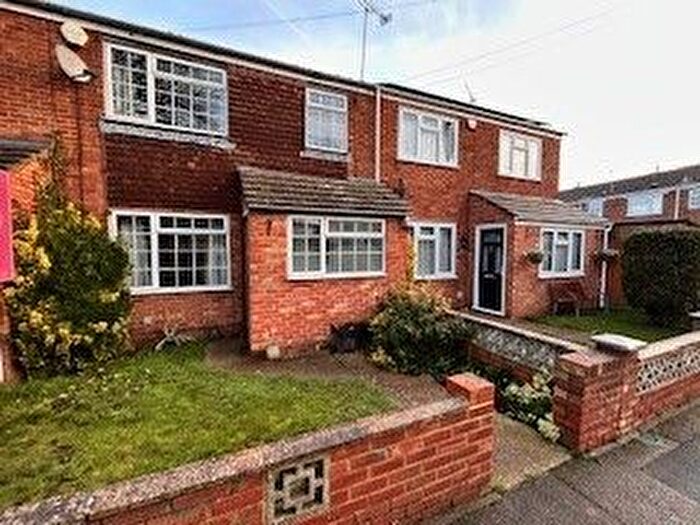 3 Bedroom Property To Rent In Hutchings Close, Sittingbourne, ME10