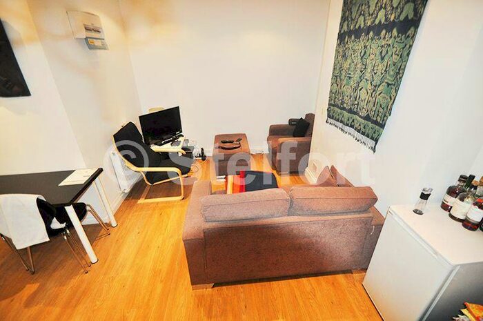 4 Bedroom Flat To Rent In Junction Road, London, N19