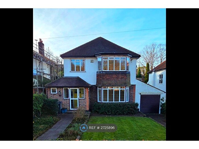 3 Bedroom Detached House To Rent In Byron Avenue, Coulsdon, CR5