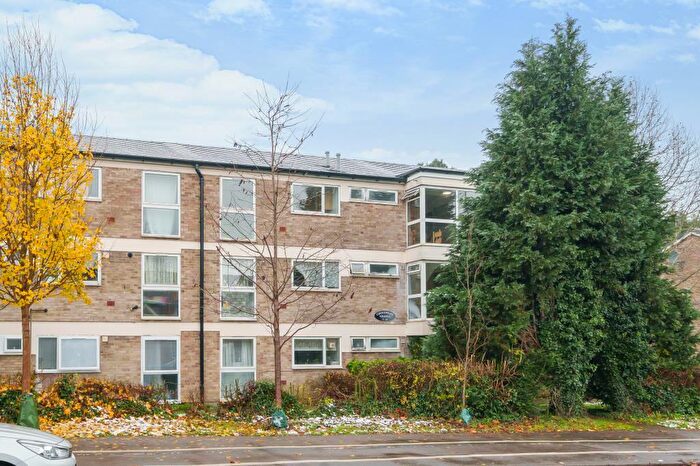 2 Bedroom Flat For Sale In Headington, Oxford, OX3