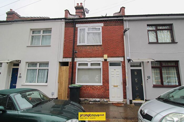 2 Bedroom Property To Rent In Maple Road East, Luton, LU4