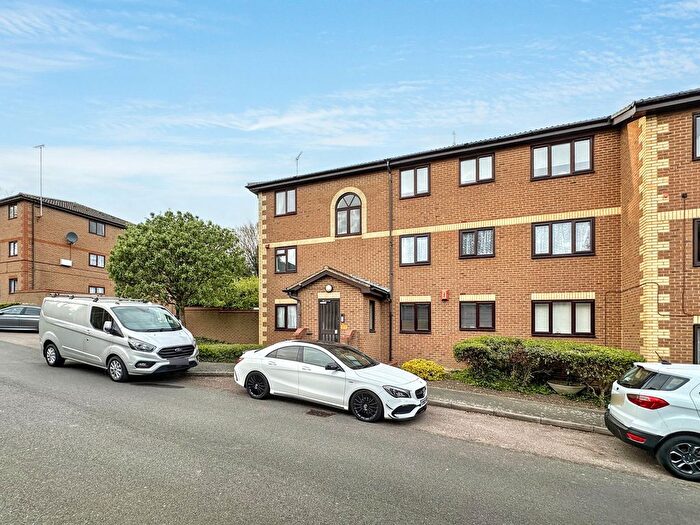 1 Bedroom Flat To Rent In Winston Close, Greenhithe, DA9