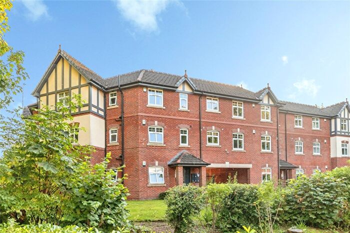 2 Bedroom Flat For Sale In Bridgefield Drive, Bury, Greater Manchester, BL9