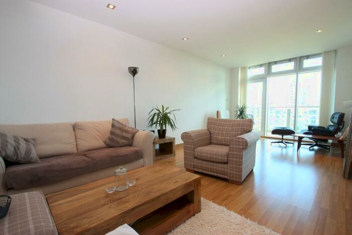 2 Bedroom Flat To Rent In Western Harbour Way, Leith, Edinburgh, EH6