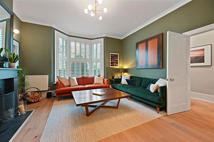 4 Bedroom Terraced House For Sale In Godolphin Road, London, W12