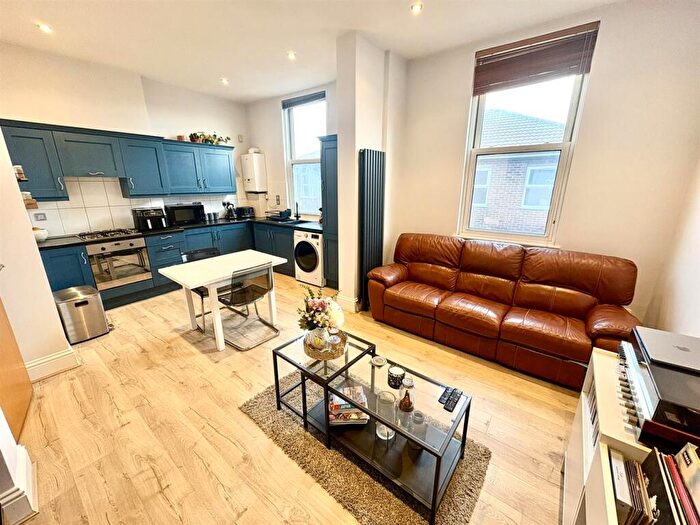 2 Bedroom Flat For Sale In Clarence Parade, Southsea, PO5
