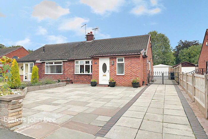 2 Bedroom Semi-Detached Bungalow For Sale In College Road, Alsager, ST7