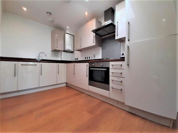 1 Bedroom Flat To Rent In Newlands Park, London, SE26