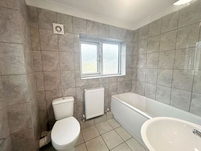 3 Bedroom House To Rent In Durham Avenue, Romford, RM2