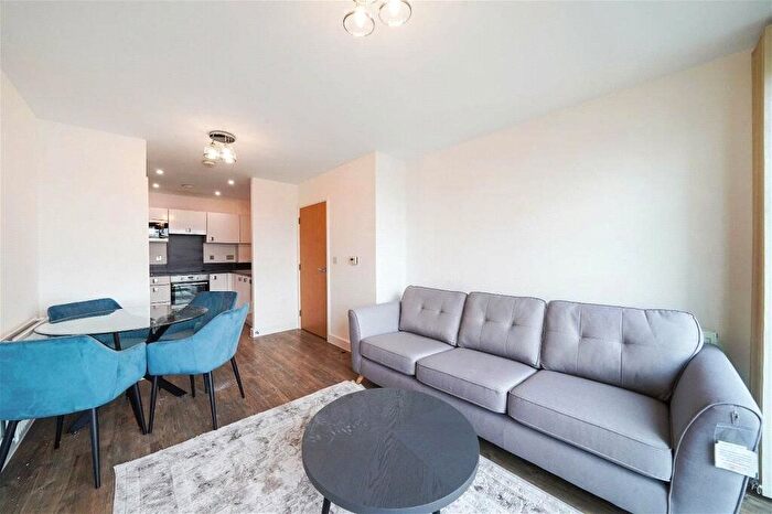 1 Bedroom Flat To Rent In Parkside Court, Booth Road, Silvertown, London, E16