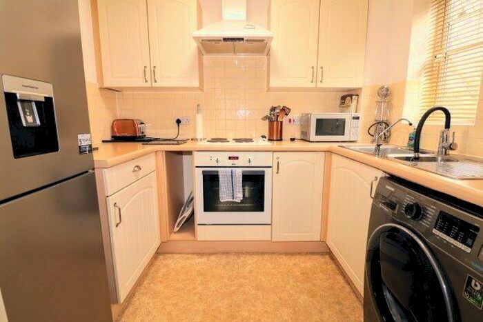1 Bedroom Flat To Rent In Caspian Way, Purfleet-On-Thames, RM19