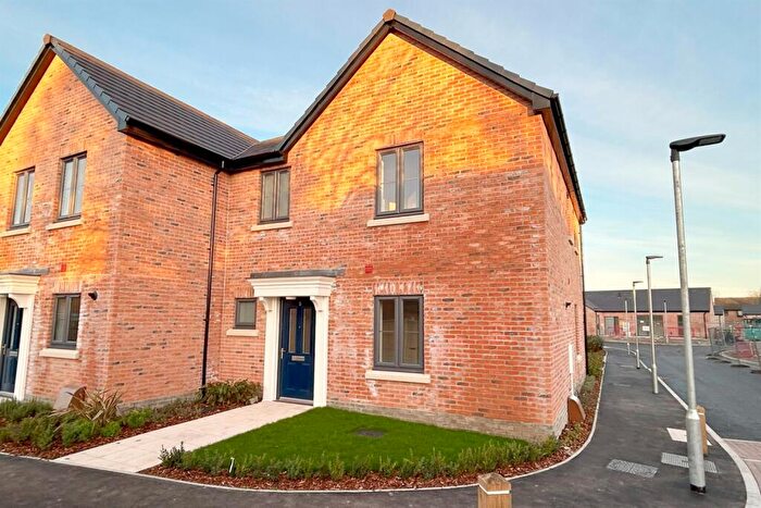 4 Bedroom End Of Terrace House To Rent In Wimborne, BH21