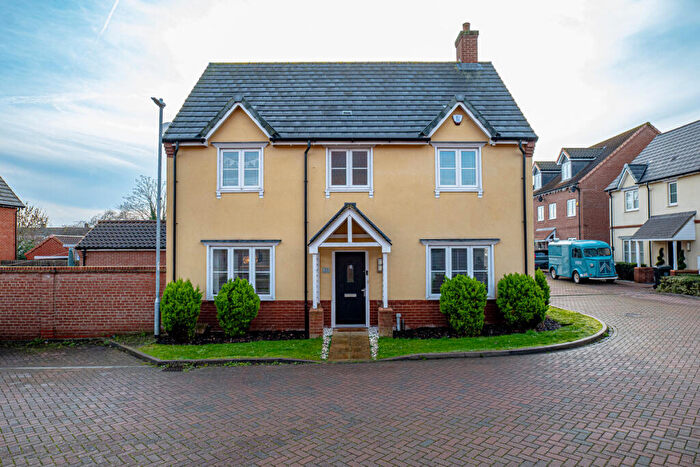 4 Bedroom Detached House For Sale In Abingdon Close, Basildon, SS15