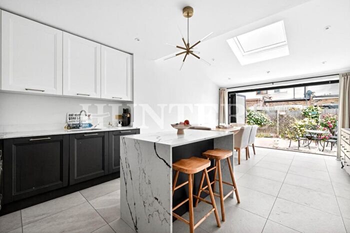 3 Bedroom House For Sale In Teynton Terrace, London, N17