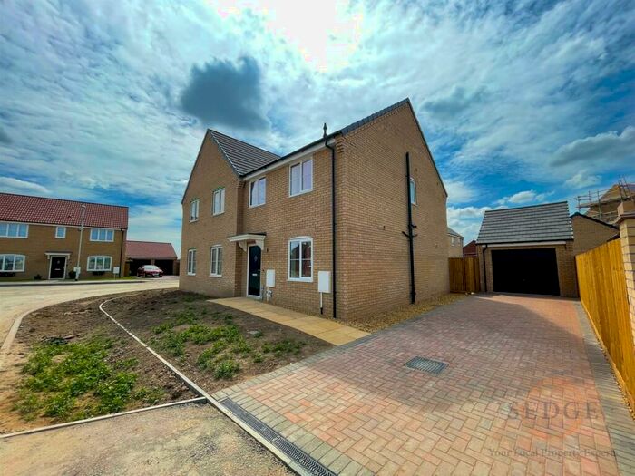 Barn Conversion To Rent In Reindeer Gate, Weston, Spalding, PE12