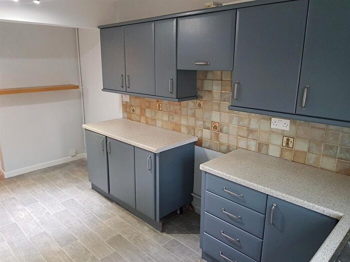 2 Bedroom Semi-Detached House To Rent In Springfield Road, Midway, Swadlincote, DE11