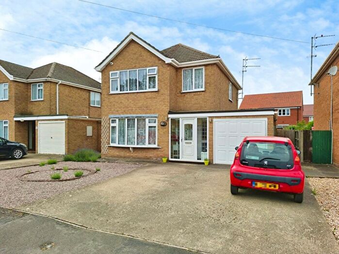 3 Bedroom Detached House For Sale In Chestnut Avenue, Holbeach, Spalding, PE12