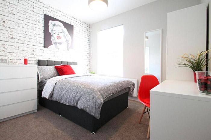 1 Bedroom House To Rent In Albacore Crescent, London, SE13