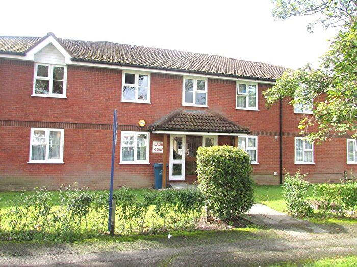 1 Bedroom Flat To Rent In Parkfield Avenue, Harrow, HA2