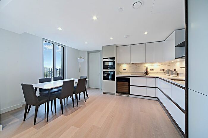 3 Bedroom Flat To Rent In Garrett Mansions, Edgware Road, W2